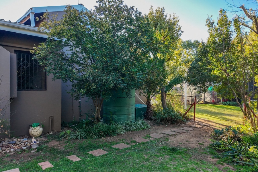 6 Bedroom Property for Sale in Heuwelsig Free State